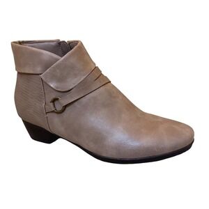 Kim Rogers Rachel Taupe Ankle Booties Faux Leather Stacked Heel Womens Size 8.5M